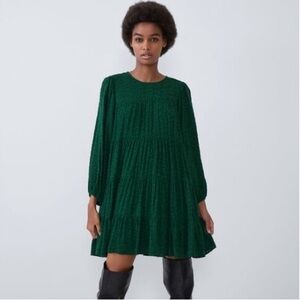 NWOT ZARA TEXTURED TIERED MINI DRESS WITH SLEEVES IN GREEN SIZE XS